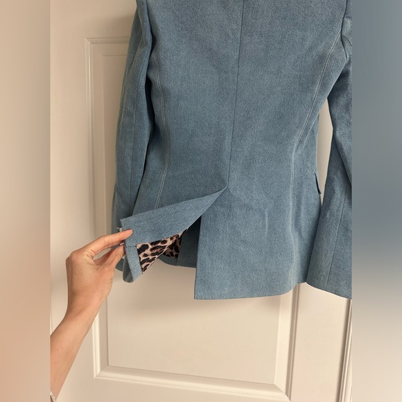 ❌SOLD❌Veronica Beard Miller Dickey Denim Blazer RARE white buttons blue leo - Picture 11 of 11